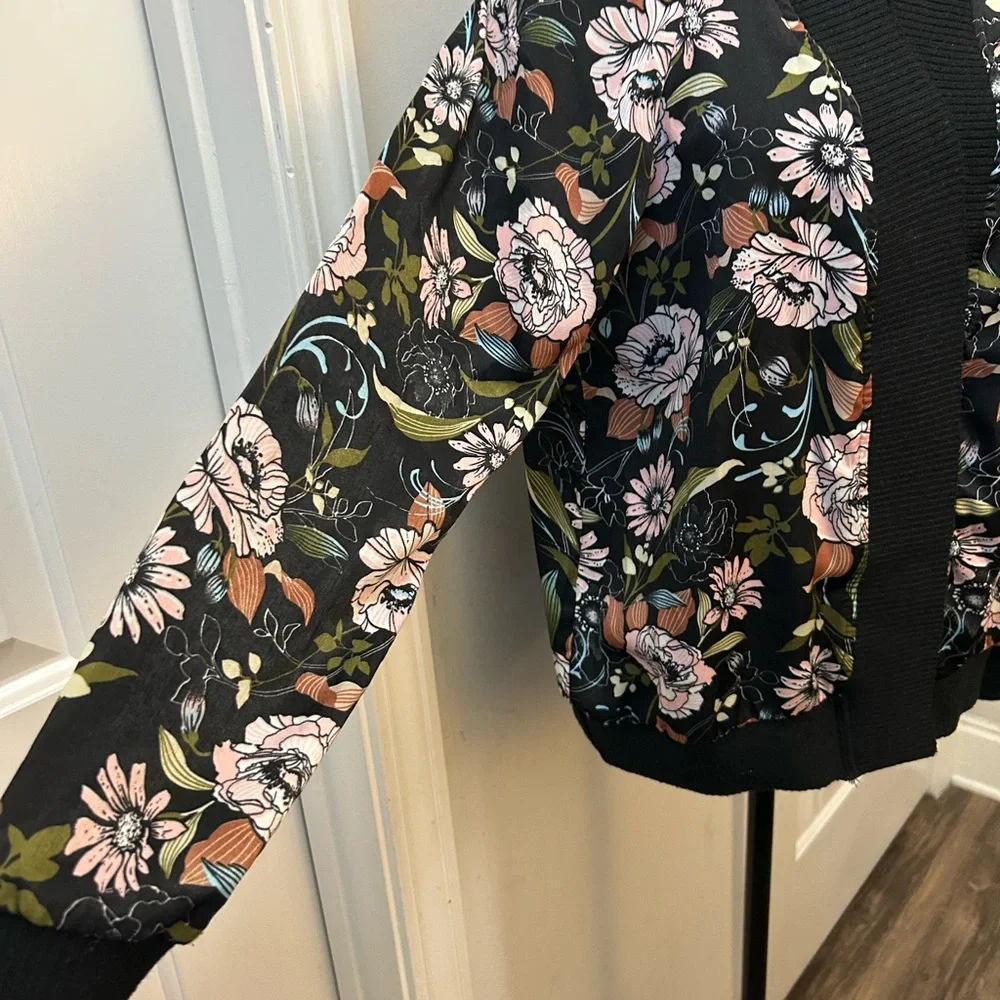 NorthStyle Black‎ Floral Women's Open Front Jacket